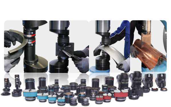 Gamme complète de services de remise en état des outillages ECKO TECH présentant des solutions de formage industriel, incluant entretien de machines de formage, et accessoires pour machines-outils. La photographie montre une variété de produits métalliques robustes et précis, essentiels pour la maintenance des outils de formage dans les secteurs de la chaudronnerie, tôlerie et du formage industriel. Les équipements, reflétant la qualité et le contrôle qualité propre à ECKOLD, sont conçus pour l'optimisation de l'outillage industriel avec des services de maintenance industrielle qui garantissent une meilleure durée de vie de l'outillage. Techniques comme le clinchage, le sertissage, le fluoperçage sont rendues possibles grâce à ces composants essentiels. Ces outils sont cruciaux pour la remise en service d'équipements industriels avec une efficacité et une précision améliorées.